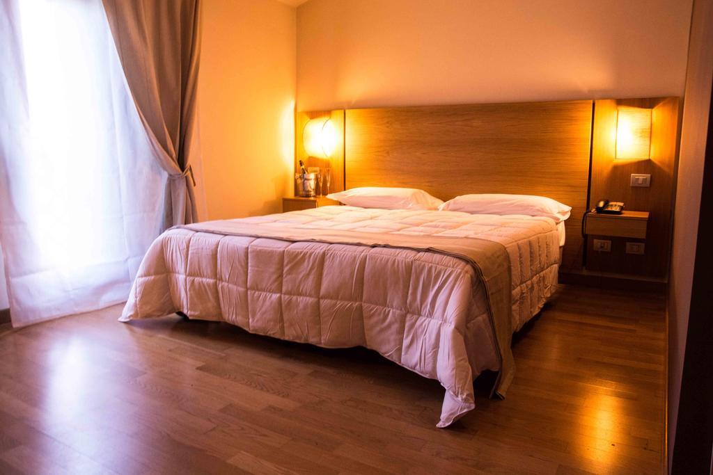 Country House Corte Del Sole Campolungo Rum bild